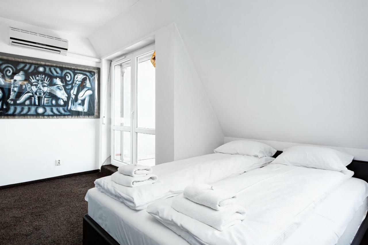Apartments Wroclaw Manganowa By Noclegi Renters Dış mekan fotoğraf